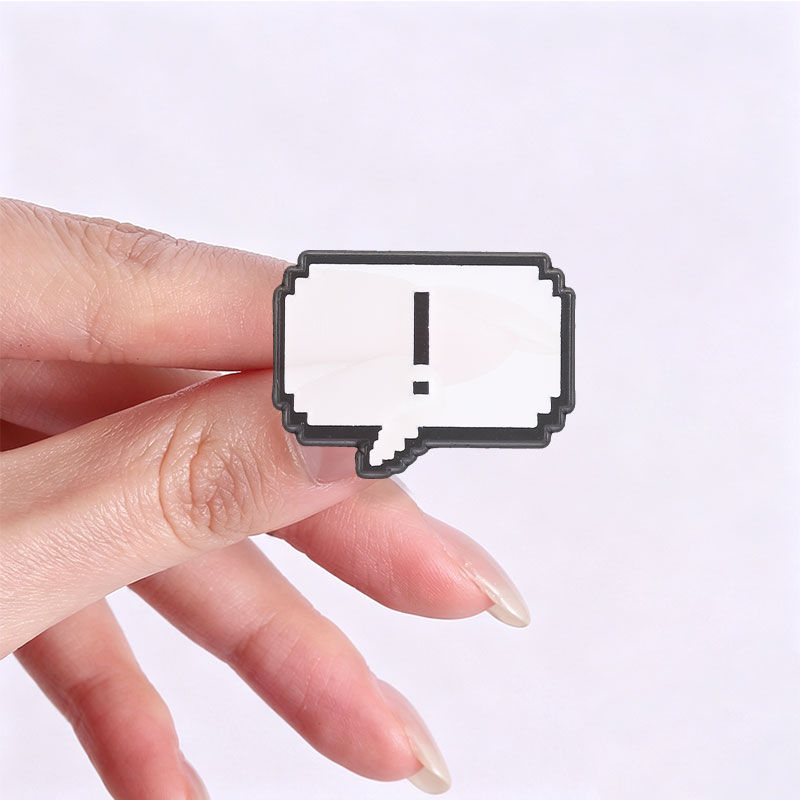 Retro Pixel Chat Bubble Enamel - đánh giá và giá Retro Gaming Meme